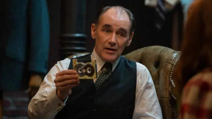 Character Arc Leonard Burlin In The Outfit Explained