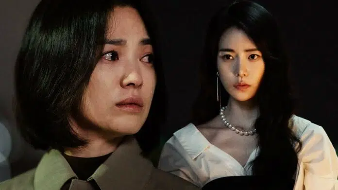 Song Hye-Kyo as Moon Dong-Eun and Ji-Yeon Lim as Park Yeon-Jin In Netflix Series The Glory